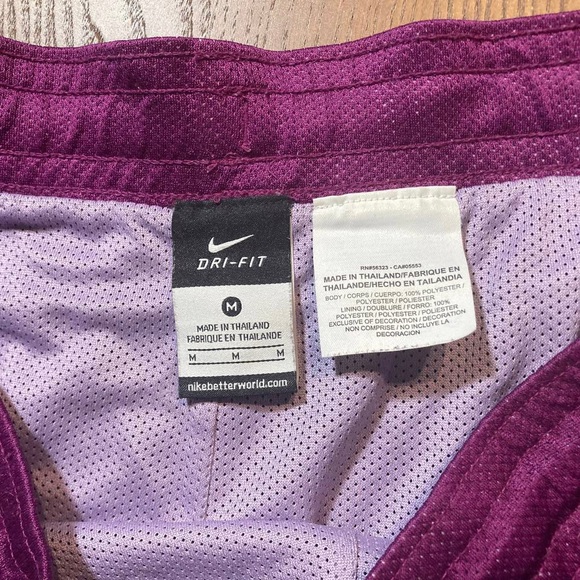 Running Nike shorts - Picture 7 of 7